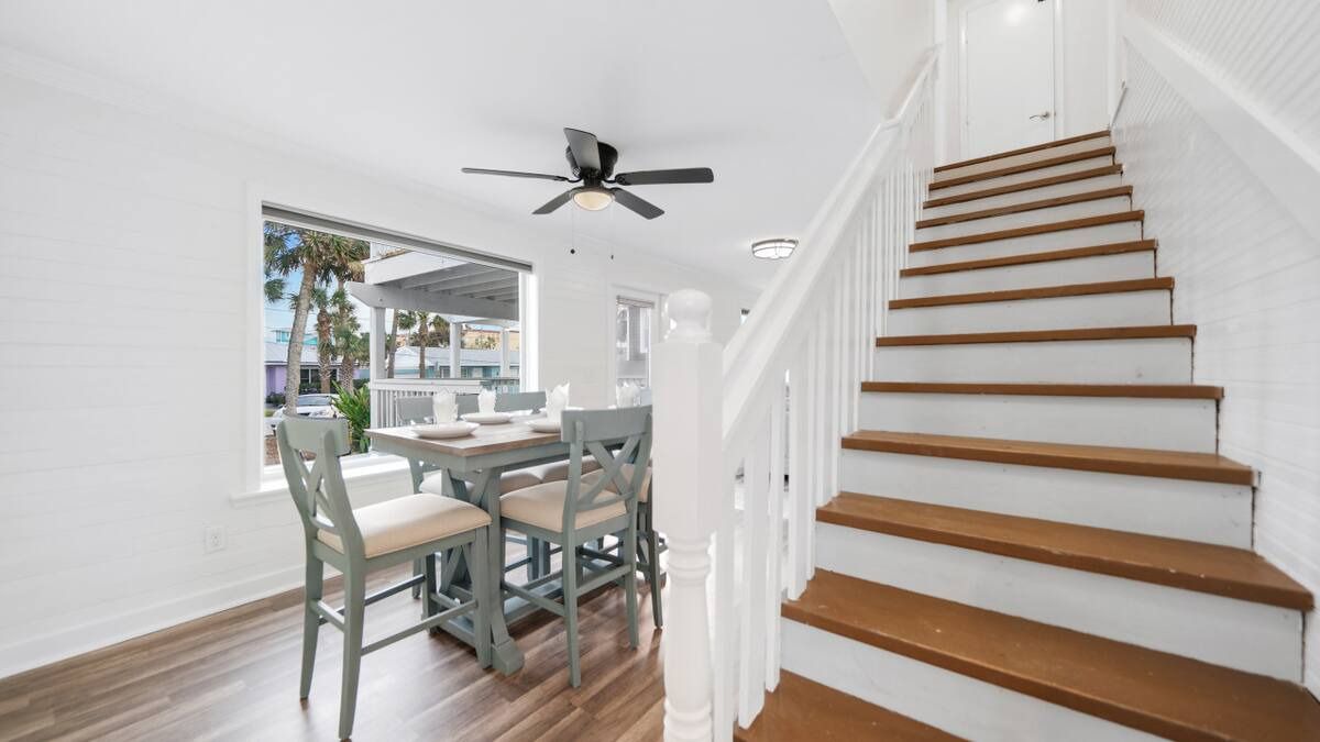 Let's go upstairs!