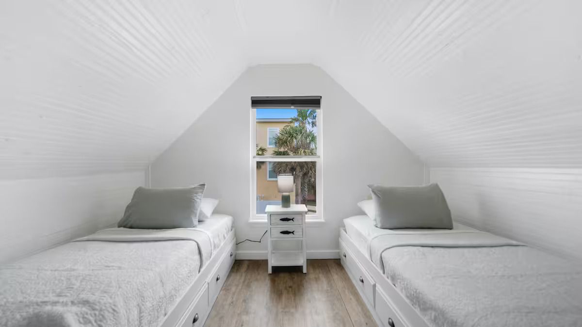 Upstairs twin room
